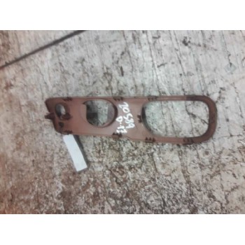 Recambio de moldura para daewoo tacuma se referencia OEM IAM 96446353  