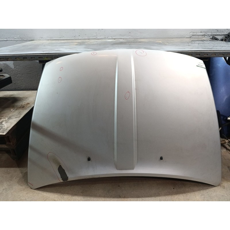 Recambio de capo para dodge caliber s referencia OEM IAM 7
