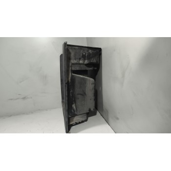 Recambio de peldaño izquierdo para renault serie t 12.8 diesel referencia OEM IAM 82574835  