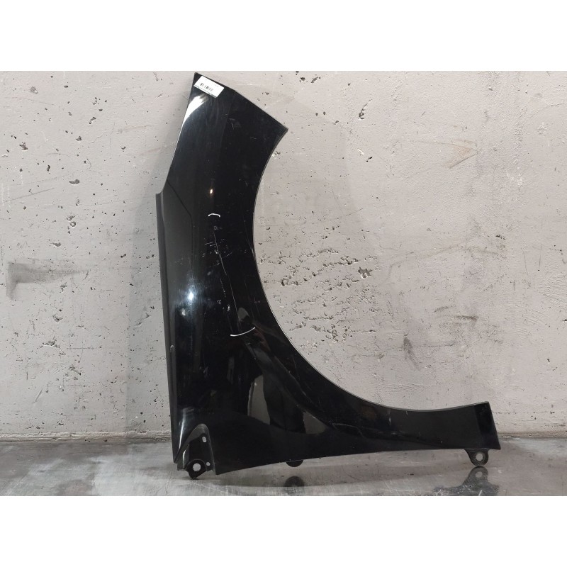 Recambio de aleta delantera derecha para peugeot 308 confort referencia OEM IAM   