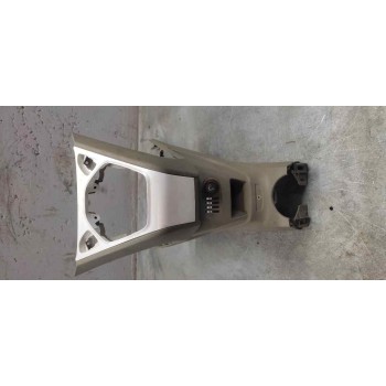 Recambio de consola central para ford ka (ccu) titanium referencia OEM IAM 735461946  