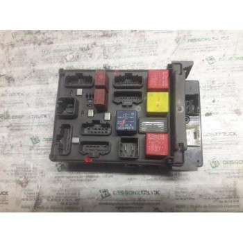 Recambio de caja reles / fusibles para renault laguna ii (bg0) authentique referencia OEM IAM 8200190269 8200192466 8200004201E