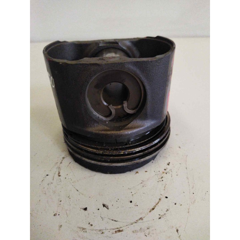 Recambio de piston para daf serie xf105.510 fsa 4x2 super-space-cab referencia OEM IAM 1747552 - Blanco 4