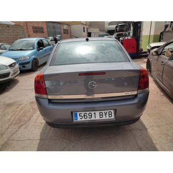 opel vectra c berlina del año 2002