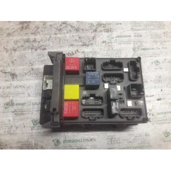 Recambio de caja reles / fusibles para renault laguna ii (bg0) authentique referencia OEM IAM 8200190269 8200192466 8200148809