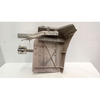 Recambio de guardabarros delantero izquierdo para nissan cabstar 01.04  3.0 diesel referencia OEM IAM   