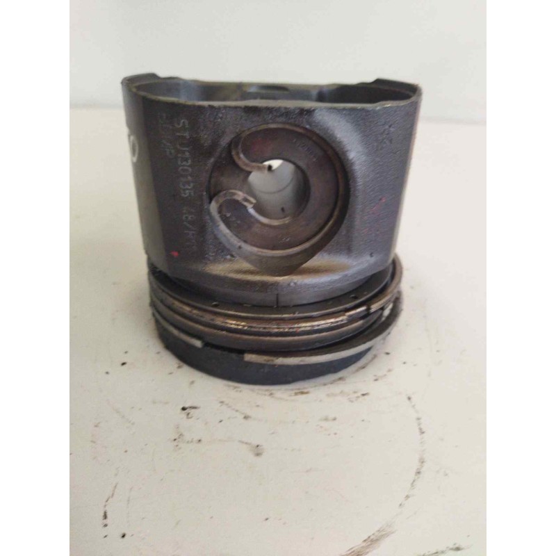 Recambio de piston para daf serie xf105.510 fsa 4x2 super-space-cab referencia OEM IAM 1747552 - Blanco 4