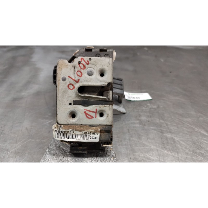 Recambio de cerradura puerta trasera derecha para dodge caliber s referencia OEM IAM   