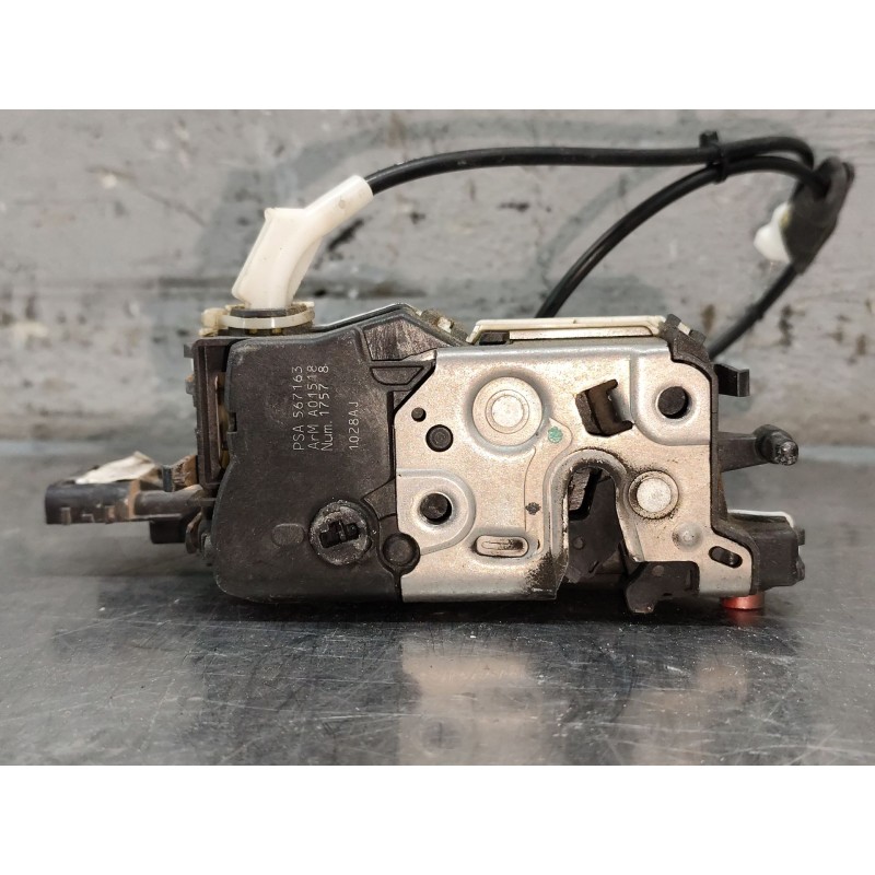 Recambio de cerradura puerta trasera izquierda para peugeot 308 confort referencia OEM IAM - Negro 2