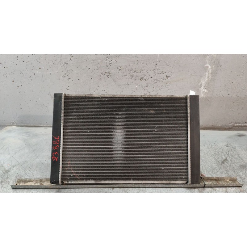 Recambio de radiador agua para toyota auris active referencia OEM IAM - Blanco 2
