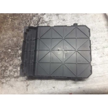 Recambio de caja reles / fusibles para peugeot 207 confort referencia OEM IAM 9663798280 2760388260208 BSI
