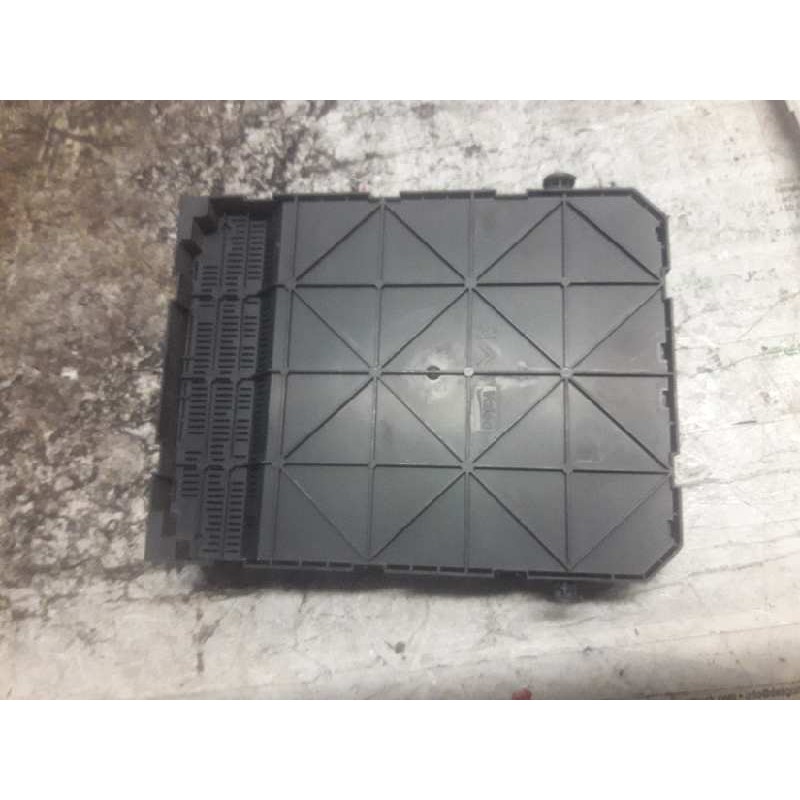 Recambio de caja reles / fusibles para peugeot 207 confort referencia OEM IAM 9663798280 2760388260208 BSI - Gris 3