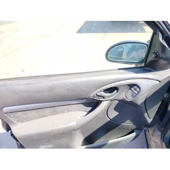 ford focus berlina (cak) del año 2004