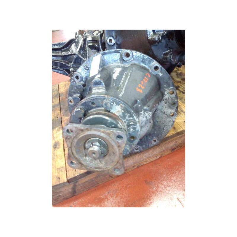 Recambio de grupo para nissan trucks eco-t eco-t 135 referencia OEM IAM 670611 4.11/1=37/9 