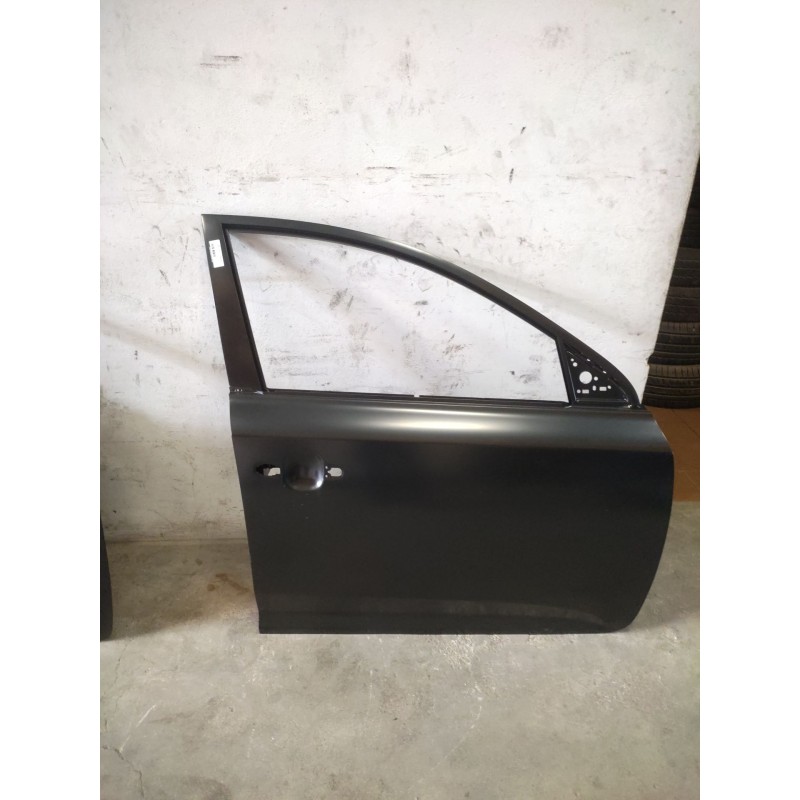 Recambio de puerta delantera derecha para kia cee´d hatchback (ed) 1.4 referencia OEM IAM 760041H000  