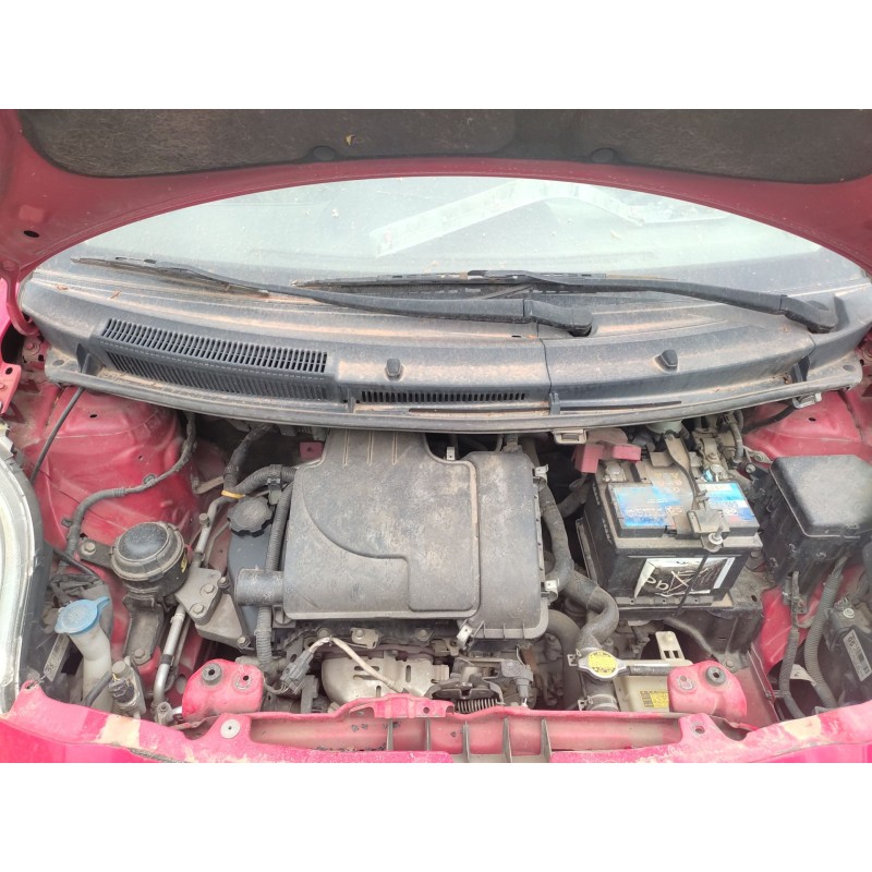 toyota yaris del año 2011