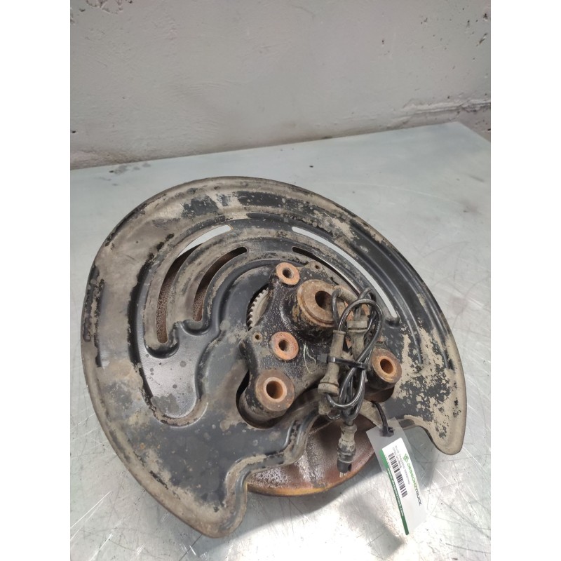 Recambio de buje trasero derecho para opel vivaro 1.9 cdti cat (f9q-760 / l08) referencia OEM IAM - Blanco 3