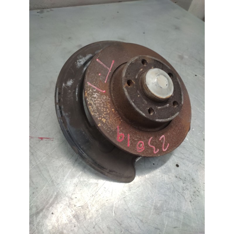 Recambio de buje trasero izquierdo para opel vivaro 1.9 cdti cat (f9q-760 / l08) referencia OEM IAM - Blanco 4