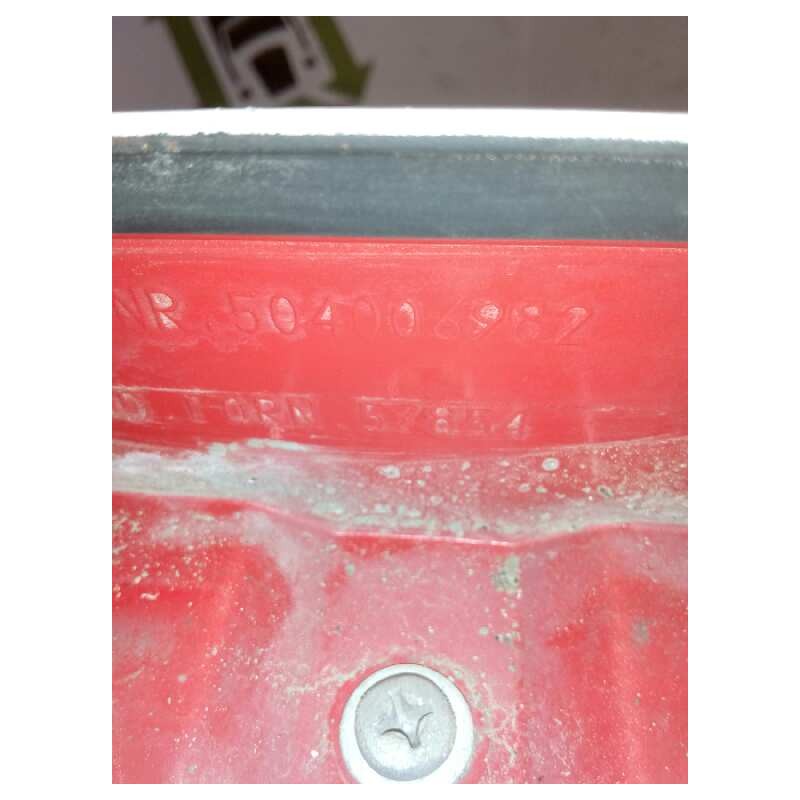 Recambio de moldura trasera cabina para iveco stralis (ad/at) fsa at t / fp - lt 4x2 larga distancia referencia OEM IAM 50400852 - Blanco 4