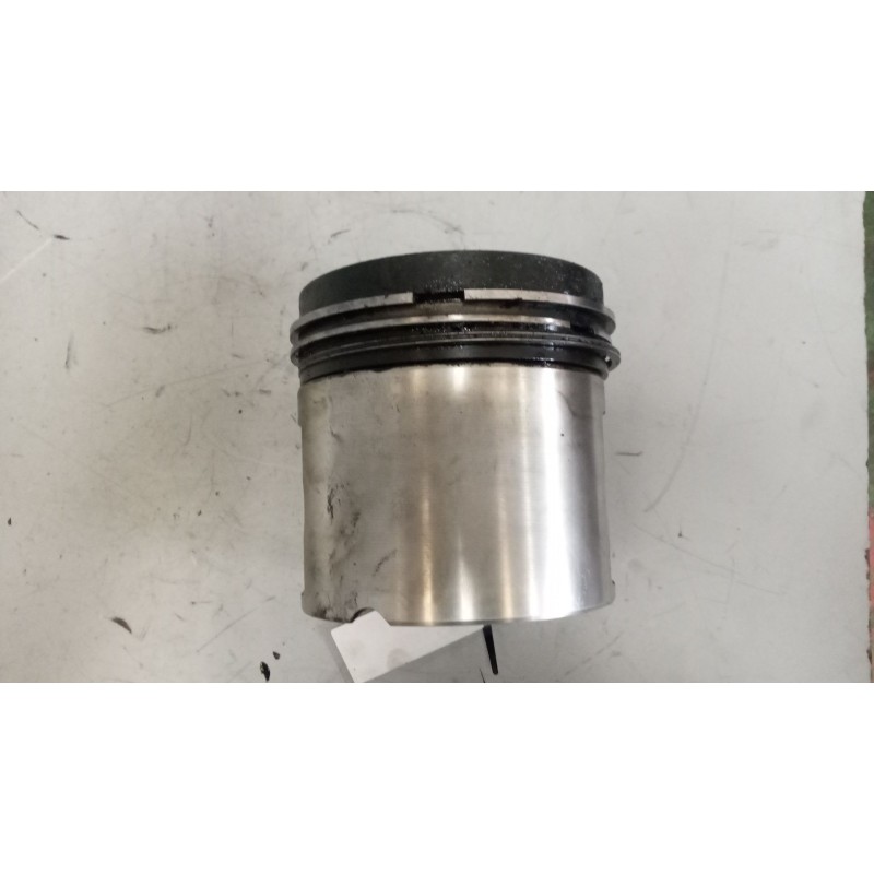 Recambio de piston para scania serie p/g/r (c-clase) fsa 420 (4x2) corto cp 13 / 14 b referencia OEM IAM 1798596 - Blanco