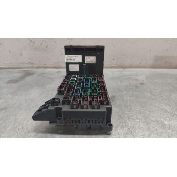 CAJA RELES / FUSIBLES 209822983446 