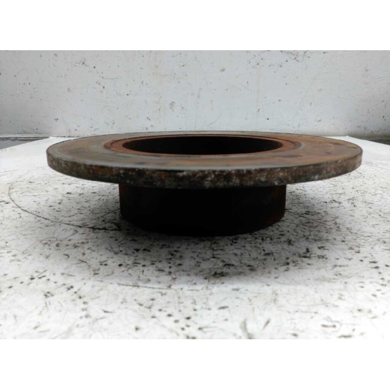 Recambio de disco freno trasero para renault master kasten l1h1 ka 2,8t referencia OEM IAM - Blanco 4
