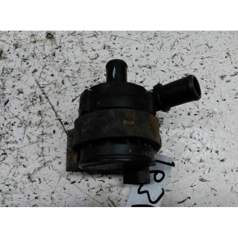 Recambio de bomba agua para renault master kasten l1h1 ka 2,8t referencia OEM IAM  ELECTRICA - Blanco 2