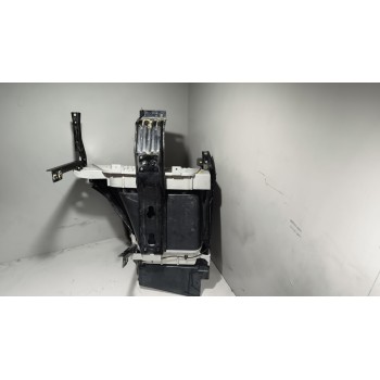 Recambio de peldaño izquierdo para volvo fh xxx referencia OEM IAM 82144986 82136982 