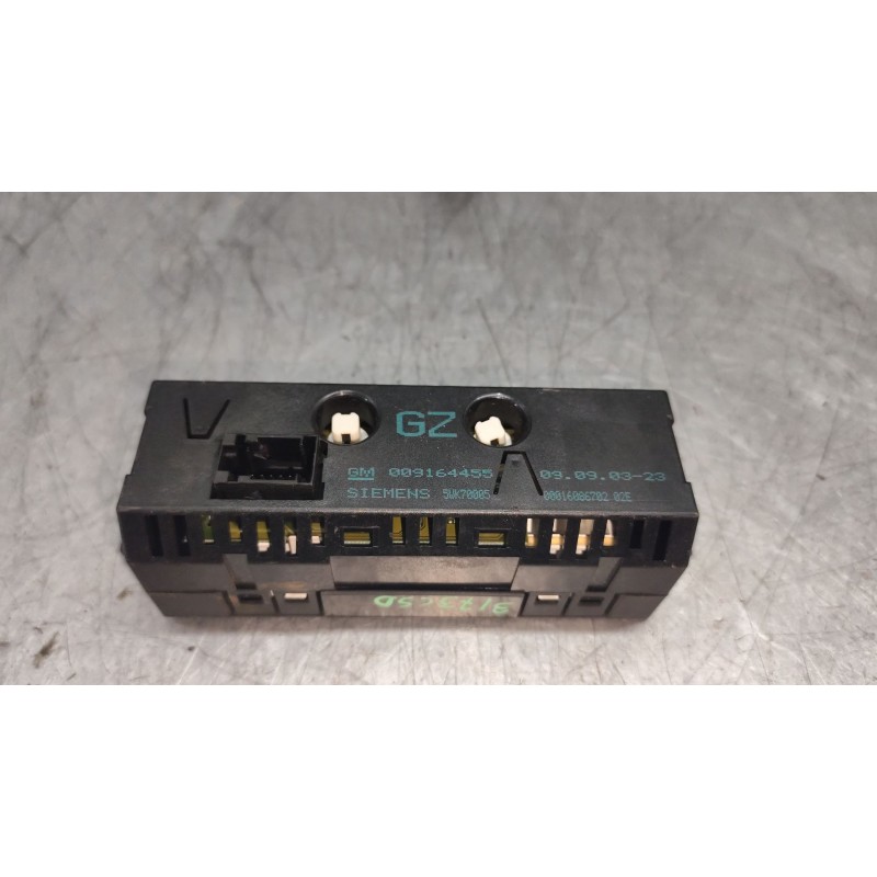 Recambio de pantalla multifuncion para opel meriva blue line referencia OEM IAM 0916445 - Gris 2