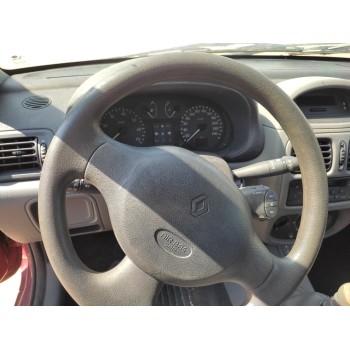 renault clio ii fase i (b/cbo) del año 2000