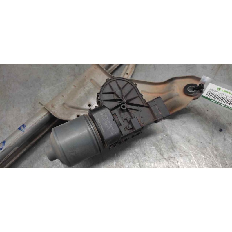 Recambio de motor limpia delantero para dacia logan laureate referencia OEM IAM 0390241544 5 PINS 2