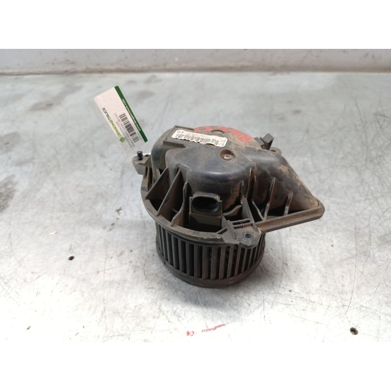 Recambio de ventilador calefaccion para renault trafic combi (ab 4.01) referencia OEM IAM  2 PINS 