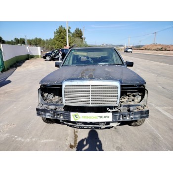 mercedes-benz clase e (w124) berlina del año 1987