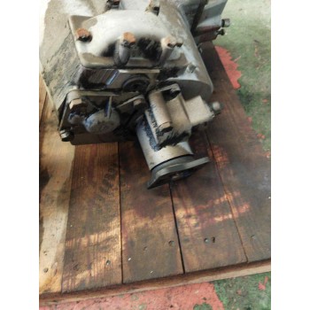 Recambio de caja cambios para nissan trucks l80-88 4.0 referencia OEM IAM T5200  