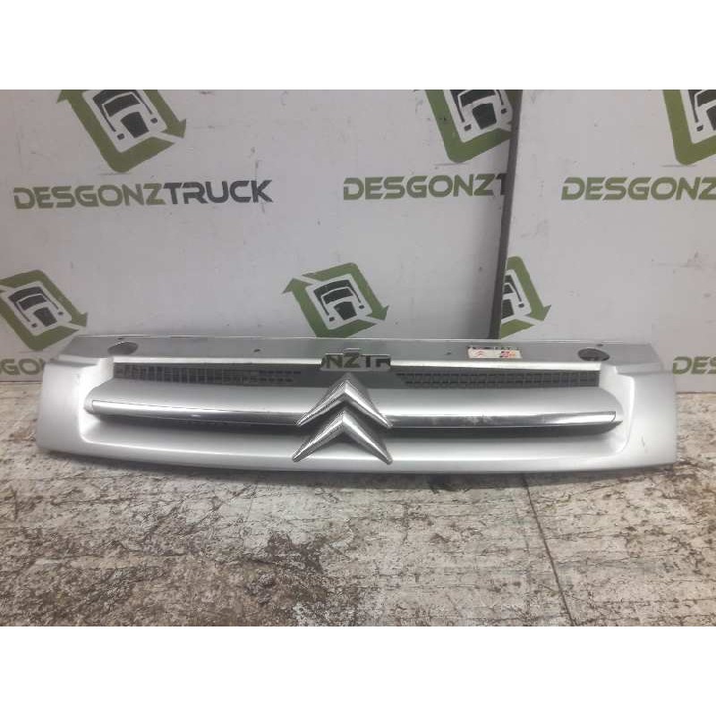 Recambio de rejilla delantera central para citroën berlingo 1.9 d sx plus familiar referencia OEM IAM   