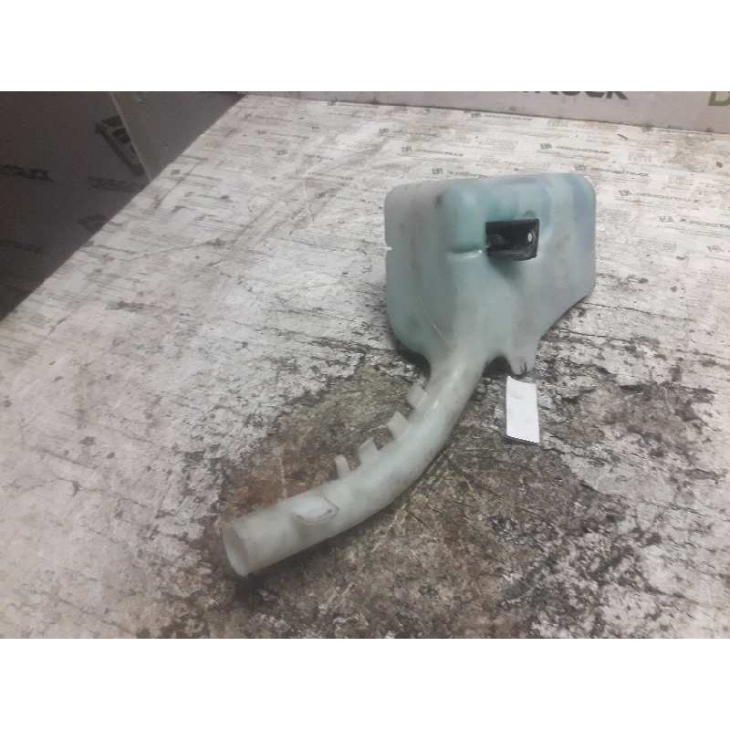 Recambio de deposito limpia para ford fiesta (cbk) ambiente referencia OEM IAM 2S6117618AH 2N1117618AH - Rojo 3