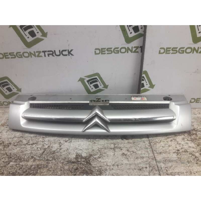 Recambio de rejilla delantera central para citroën berlingo 1.9 d sx plus familiar referencia OEM IAM - Gris 2
