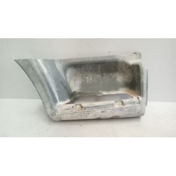 Recambio de peldaño derecho para nissan cabstar 01.04  3.0 diesel referencia OEM IAM 76478f3900  