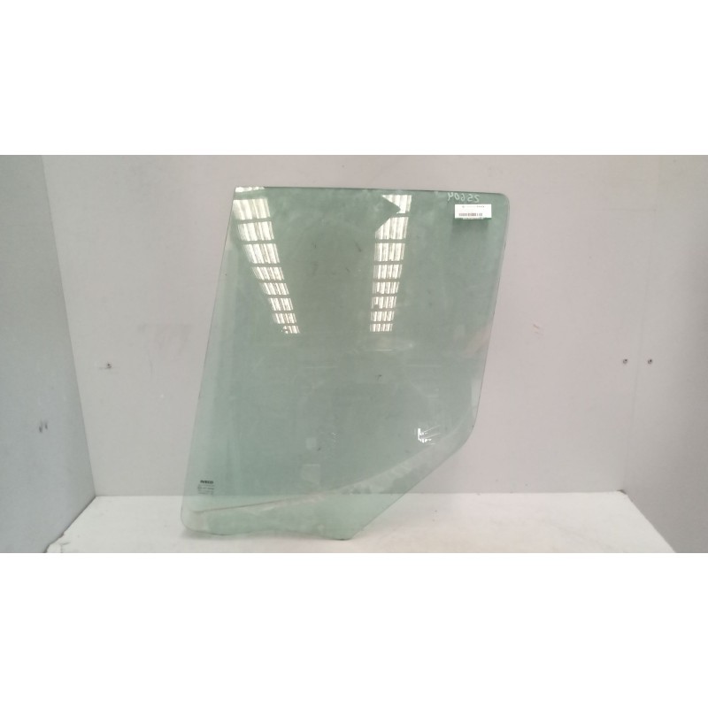 Recambio de luna delantera izquierda para iveco daily vi caja/chasis 35s16, 35c16, 40c16, 50c16, 60c16, 65c16, 70c16 referencia - Blanco