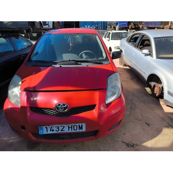 toyota yaris del año 2011