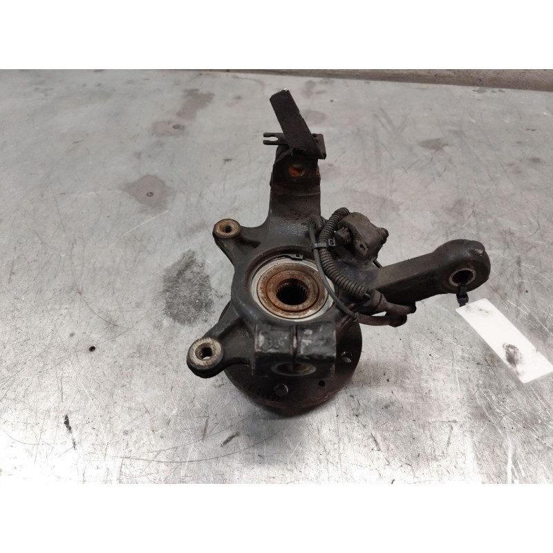 Recambio de mangueta delantera derecha para opel movano combi medio 2.8t referencia OEM IAM - Blanco 2
