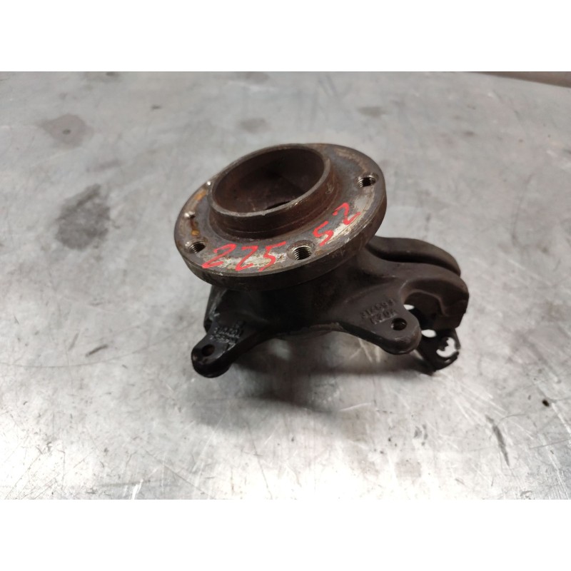 Recambio de mangueta delantera derecha para opel movano combi medio 2.8t referencia OEM IAM - Blanco 3