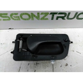 Recambio de maneta interior delantera derecha para renault laguna (b56) 1.9 dti referencia OEM IAM 7700420091  
