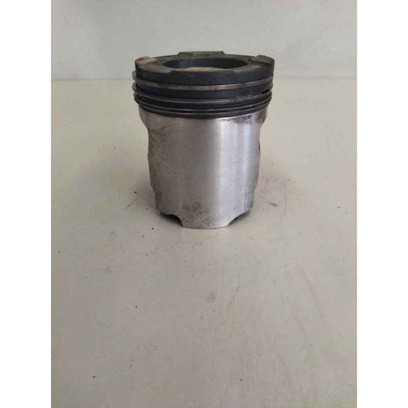Recambio de piston para renault magnum e-tech 2000  fas gv 4 x 2 larga distancia referencia OEM IAM 5200561944  