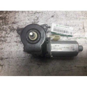Recambio de motor elevalunas delantero izquierdo para ford fiesta (cbk) ambiente referencia OEM IAM 0130821938 2 PINS 