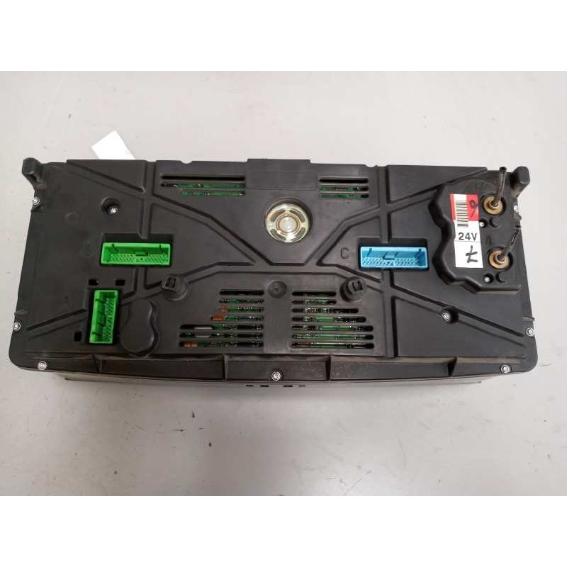 Recambio de cuadro instrumentos para volvo trucks b12b referencia OEM IAM 70329295 - Blanco 2