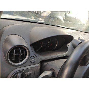 ford fiesta (cbk) del año 2004