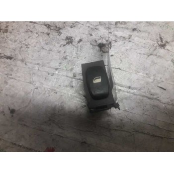 MANDO ELEVALUNAS DELANTERO DERECHO 96360166XT 4 PINS 