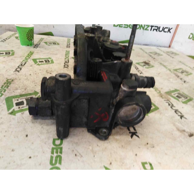 Recambio de soporte filtro aceite para renault premium route 2006 fas 4x2 larga distancia referencia OEM IAM 20743633 2