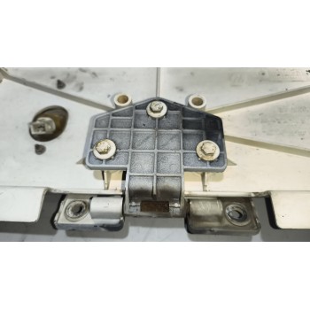 Recambio de moldura trasera cabina para renault magnum ab diesel referencia OEM IAM 5010599377 DERECHA 